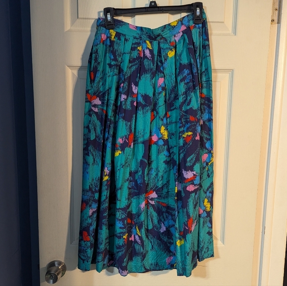 Vintage Skirt - Picture 5 of 5